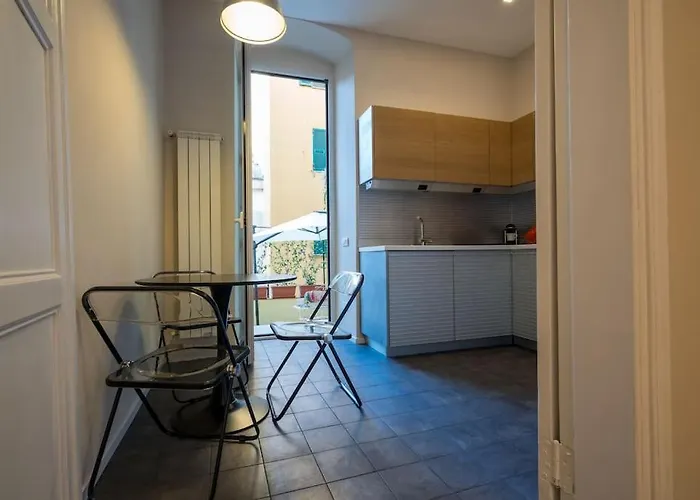 Casa Uetta דירה *